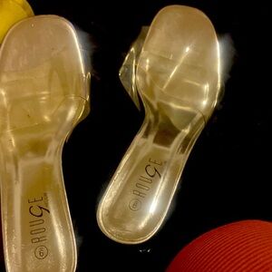 Sliver slide low heels